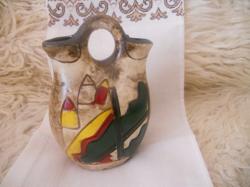 Vintage Native American Style Wedding Vase. Collectible Indian image 0