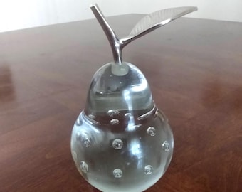 Glass Pear Paper Weight. Blown Glass with Bubbles Pear Figurine. Collectible Glass Pear with metal Leaf Stem. Made in India.