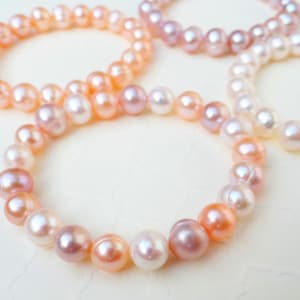 Blumenmädchen Perlenarmband: Süßwasserperle Kinderschmuck