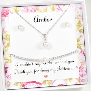 Bridesmaid bracelet, bridesmaid gift, pearl bracelet adjustable , bridesmaid jewelry, bridal party gift, Personalized Bridesmaids Gift