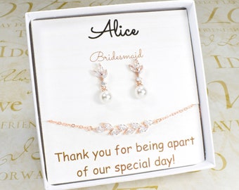 Pearl Bridesmaid Jewelry Set, Personalized Bridesmaid gift, Bridesmaid pearl Earrings, bracelet bridesmaid, Custom Bridesmaid gifts earrings