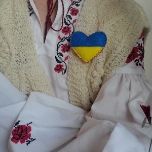 Stand with Ukraine, Ukrainian flag heart brooch, handmade felt heart-shaped pin