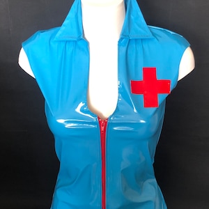 Uniforme, traje, disfraz, vestido de pvc azul turquesa con sombrero.Nuevo envío postal con derechos pagados (PDDP), nada que pagar en la entrega.