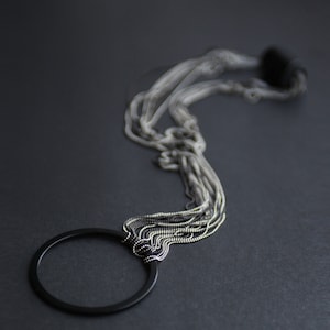 Collier pendentif cercle géométrique