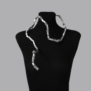 アバンギャルドネックレス - Etsy 日本
