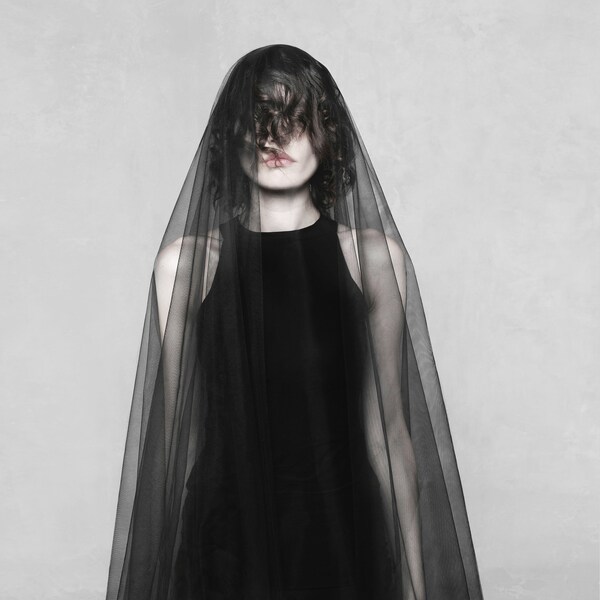Black Sequined Long Veil main image 1
