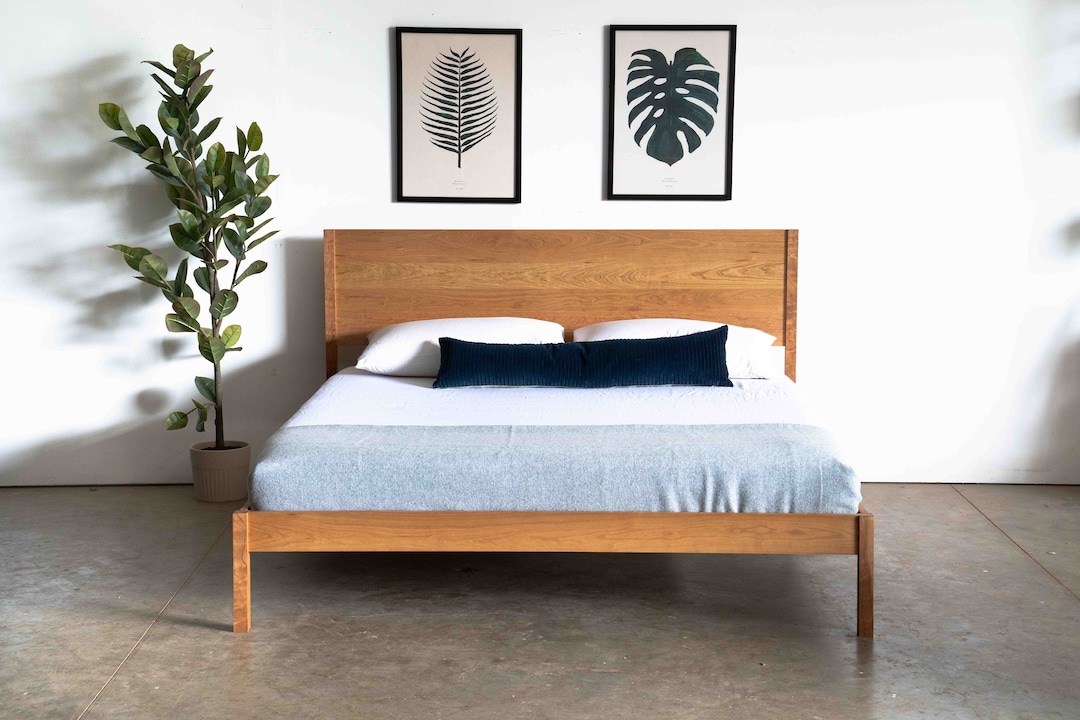 Modern Simple Platform Bed / Solid Wood Platform Bed / Solid Cherry