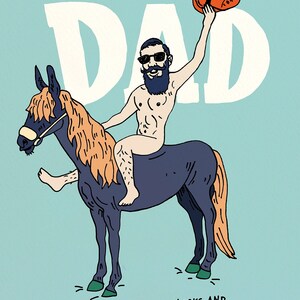 Op de afbeelding: Een humoristische kaart met een cartoonillustratie van een man die op een paard rijdt, een zonnebril draagt en een baard heeft. De tekst op de kaart luidt "Bedankt Papa" en "Voor de goede looks en al het gekke!"