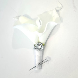 White Calla Lily Boutonnière, White and Silver Boutonnière, Silver Calla Lily Corsage, Real Touch Calla Lily Wrist Corsage, Bling Corsgae,
