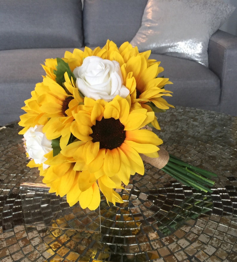 Free Free 318 Sunflower And Rose Bouquet Svg SVG PNG EPS DXF File