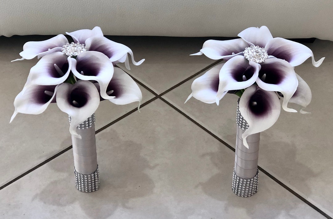 1 Purple and Silver Calla Lily Bridesmaid Bouquet Picasso - Etsy
