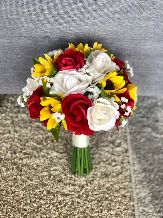Sunflower Bouquet Red Rose Sunflower Bouquet White Rose Etsy Sunflower Bouquet Red Rose Sunflower Bouquet White Rose Etsy