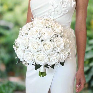 High Quality Artificial Rose Bouquet, White Bridal Bouquet, Ivory Wedding Bouquet, Ivory Rose Bouquet, Ivory Bridal Bouquet, Babys Breath