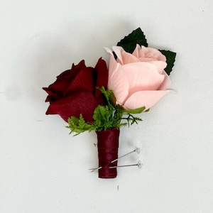 Burgundy and Blush Rose Boutonnière, Burgundy and Pink Boutonnière, Lapel Flower, Burgundy Bouquet, Burgundy Wedding Flowers