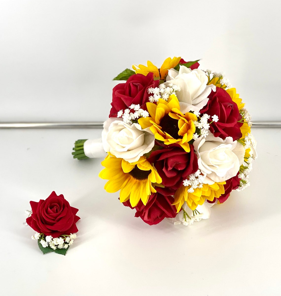 Sunflower Bouquet Red Rose Sunflower Bouquet White Rose Etsy Sunflower Bouquet Red Rose Sunflower Bouquet White Rose Etsy