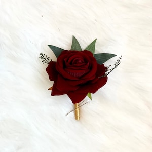 1 Burgundy Rose Boutonnière, Burgundy and Gold Boutonnière, Maroon Boutonnière, Burgundy Bouquet, Boho Boutonnière , Greenery Bouquet, Wine