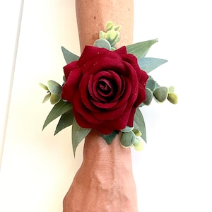 Burgundy Rose Corsage, Deep Red Silk Rose Wrist Corsage, Red Rose Corsage, Eucalyptus Corsage, Boho Corsage, Greenery Corsage,