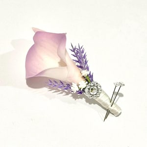 Purple Calla Lily Boutonniere, Real Touch Calla Lily Boutonniere, Lavender Calla Lily Boutonniere, Grooms Boutonniere, Purple Groom Flower,
