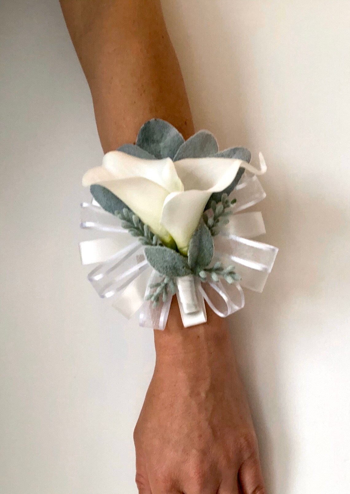 1 White Calla Lily Wrist Corsage Cream Calla Lily Corsage Etsy