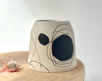 幾何学模様の陶器花瓶 ユニークでモダンな幾何学模様の陶器の花瓶。手作りの陶器 - Etsy 日本