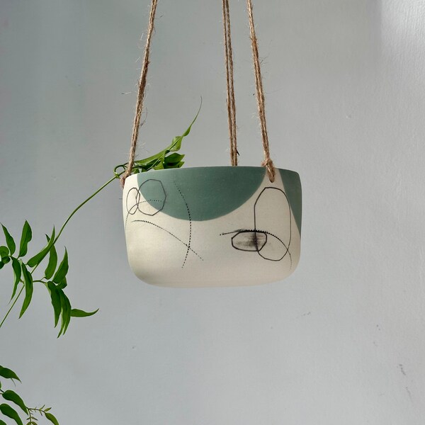 Large Green Ceramic Hanging Planter, Pottery Hanging Plant Pot, Geometric Plant Holder, Decorative Plant Pot, Housewarming Gifts