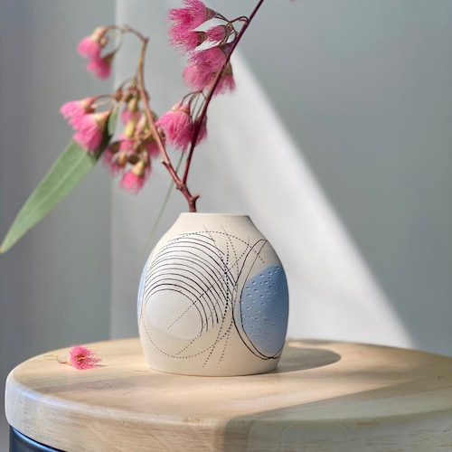 手作り陶器の花瓶：三島象嵌、抽象的な小石装飾 - Etsy 日本