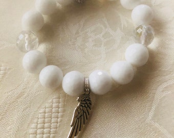 Women's Bracelet-White  Faceted Agate  Beads W. Angel Wing Charm   SZ 7 1/2
