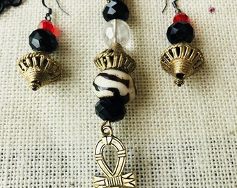 Women's/Unisex Necklace W. Earrings 3 Piece Set - African Inspired