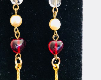 Drop /Dangle  rosary chain earrings with hearts and pearls, effiel tower charm