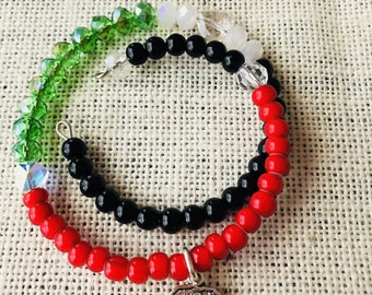 Memory wire Bracelet Red, Black Green with African Charm