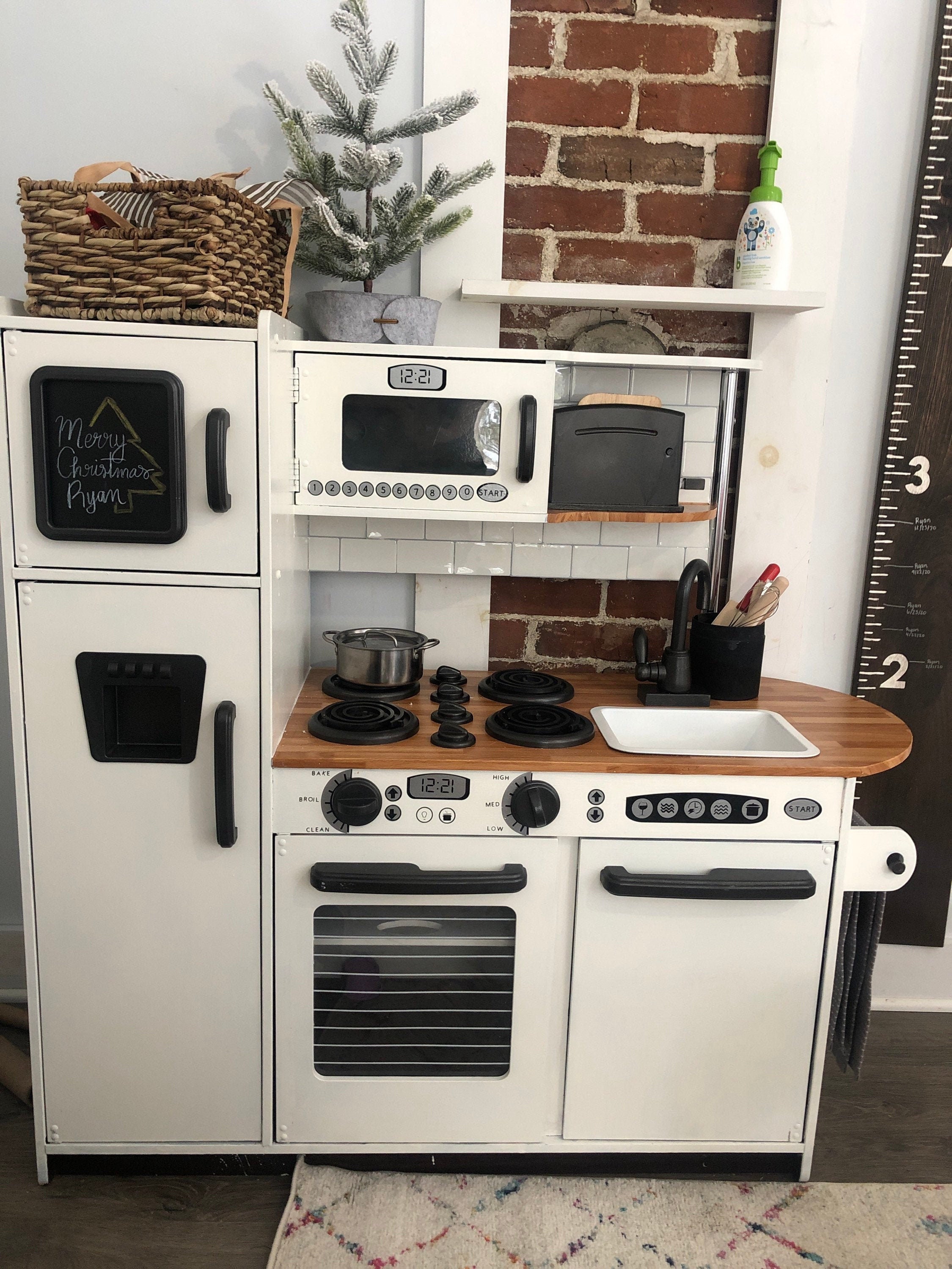 Kidkraft uptown kitchen cheap