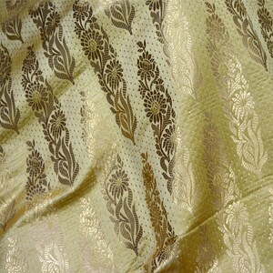 Wedding Dress Brocade Fabric by the Yard Indian Banarasi lehenga crafting Bridal Dress Material curtain Home decor Table Runner fabric