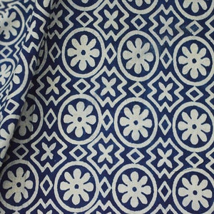 Tessuto di cotone trapuntato stampato a mano color indaco blu di Yard Sewing Crafting Drappe Abiti estivi da donna Tessuto per borse