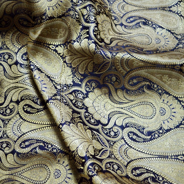 Bleu marine couture artisanat indien Banarasi brocart tissu par la cour robe de mariée brocart tissu robe de mariée matériel jupes coussins