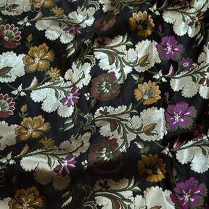 Indian Banaras Wedding Dress Fabric Black Silk Brocade by the Yard Banarasi Fabric Dress Material Crafting Sewing Cushion Covers Home Décor