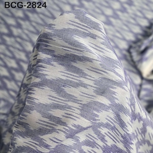Borgogna indiana Home Decor Ikat tessuto di cotone Yardage Handloom venduto tagliato misura abiti estivi filato tinto resto runner da tavola