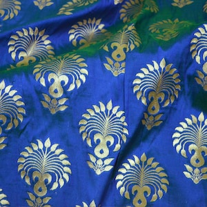 Broccato Banarasi in tessuto broccato indiano abito da sposa blu oro tessuto tagliato a misura tessuto per cucito artigianato arredamento