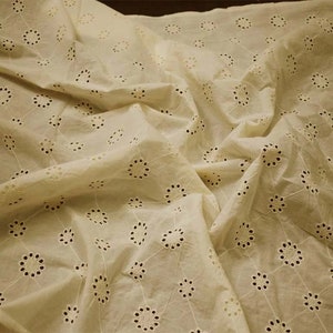 46" Unbleached Sewing Indian Embroidered Eyelet Cotton Fabric By the Yard Wedding Dresses Guipure Fabric Women Summer Skirt Drapery Curtain