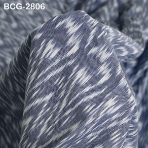 Borgogna indiana Home Decor Ikat tessuto di cotone Yardage Handloom venduto tagliato misura abiti estivi filato tinto resto runner da tavola