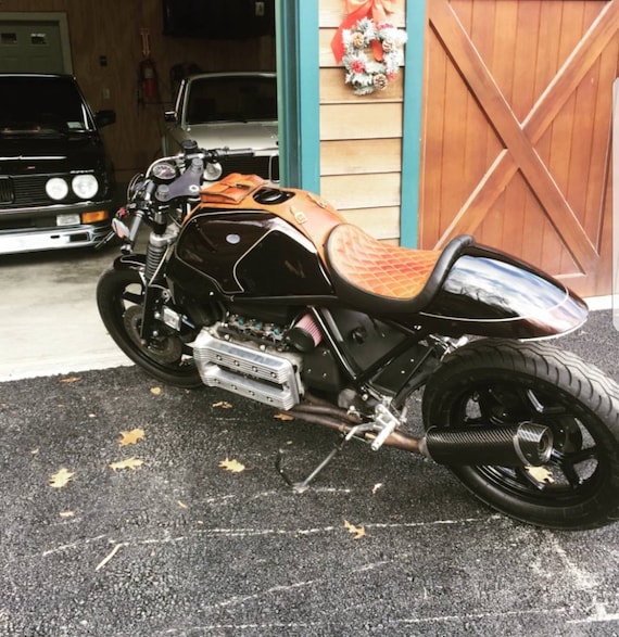 cafe racer tank bag