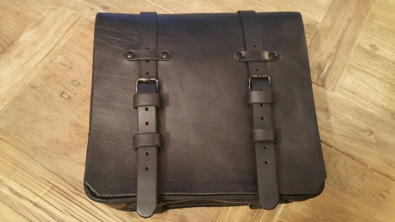 Total black color. BMW r 1150 GS leather bag