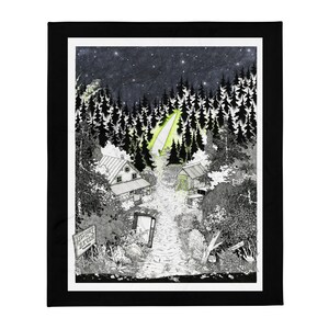 TommyKnockers Throw Blanket. Stephen king pen ink illustration. UFO in woods, outdoor exploration mind control,evil dolls horror