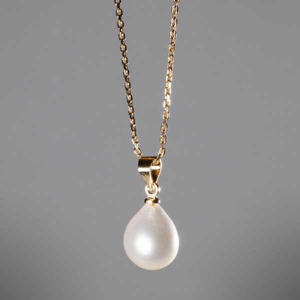 One Pearl Necklace Tear Drop Charm 14K Gold Plated Pearl Pendant Holiday Birthday Bridesmaid Jewelry Gift Classic Delicate Necklace For Her