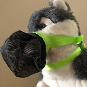 Smuzzle in Pet Mesh with Collar
