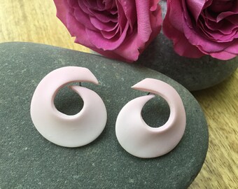 pink lightweight stud earrings swirl earrings hypoallergenic stainless steel studs mothers day gift unusual gift woman uk earrings