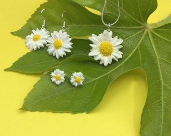 daisy necklace daisy earrings daisy dangle earrings flower necklace white earrings summer jewellery flower earrings gardener gift flower
