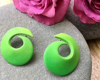 Green lightweight stud earrings swirl earrings  hypoallergenic stainless steel studs mothers day gift unusual gift woman uk earrings