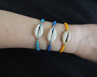 Micro macrame and seashells bracelets