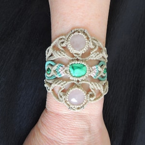 Cuff bracelet in micro-macrame, Malachite and Pink Quartz
