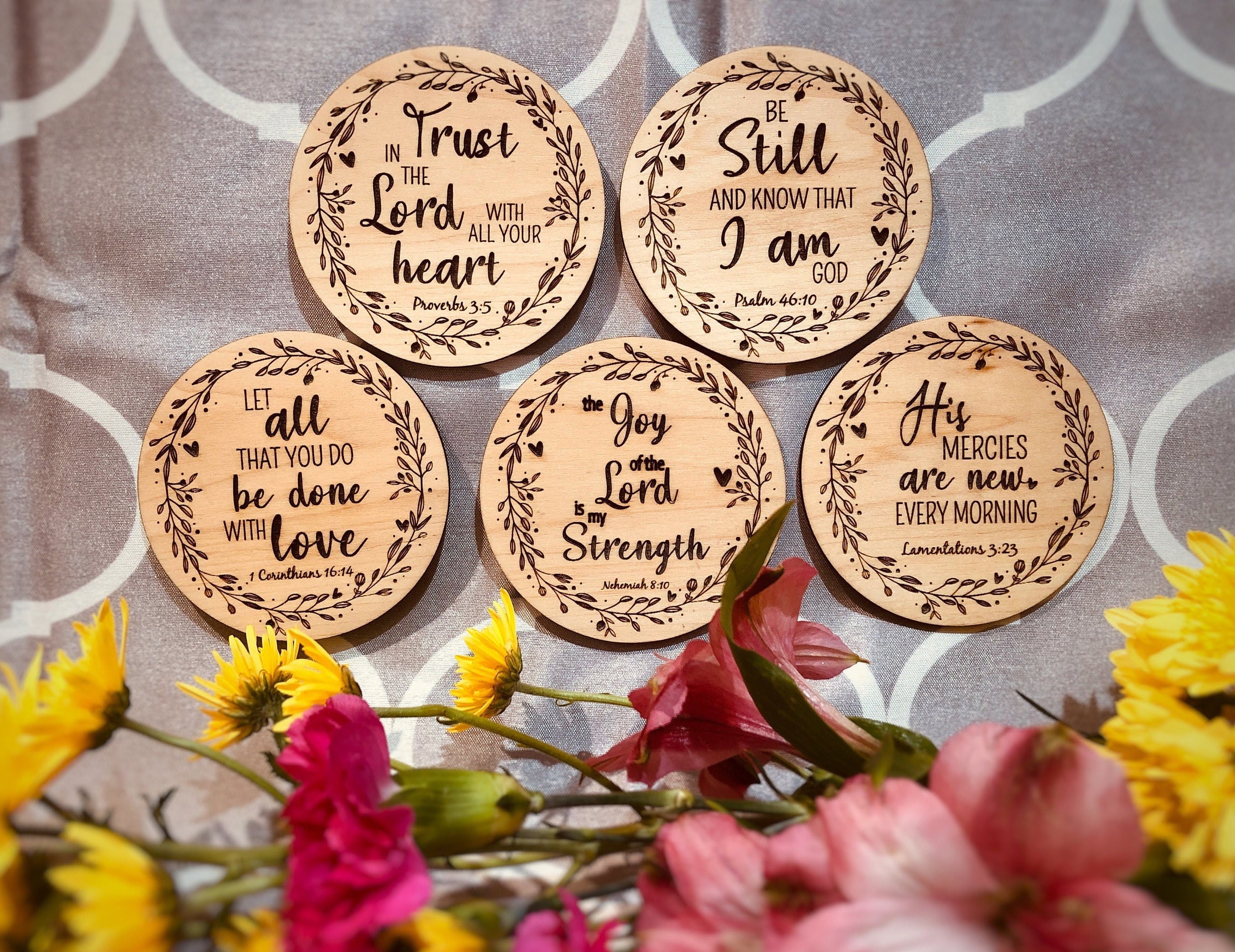 Motherhood Scripture Magnets, Bulk Set of 5 Mothers Day Gifts,  Inspirational Christian Fridge Magnets for Women, Cute Religious Bible  Verse Tokens for